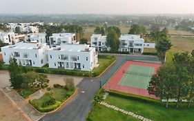 Spree Resort At Century Wintersun